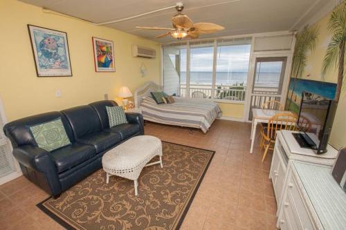 Popular attractions Area Nearby Property